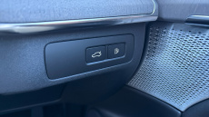 Volvo XC90 2.0 T8 406 PHEV Ultra Dark 5dr AWD Geartronic Estate